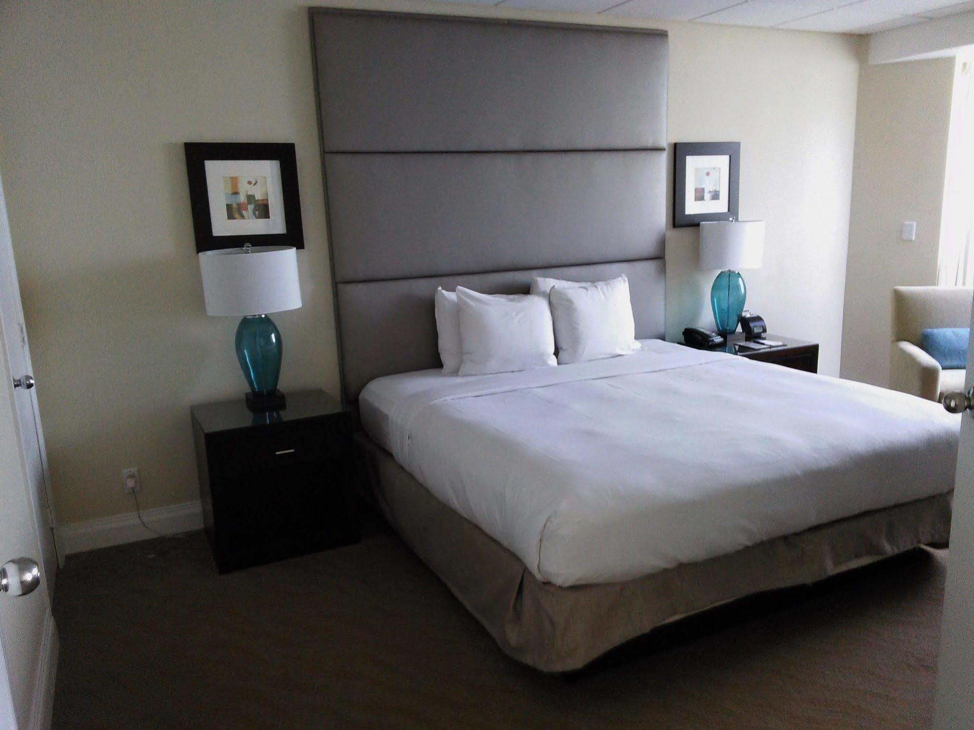 Gallery One Private Condos Fort Lauderdale Bagian luar foto